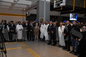 Vali Erol, umre kafilesini u�urlama program�na kat�ld�